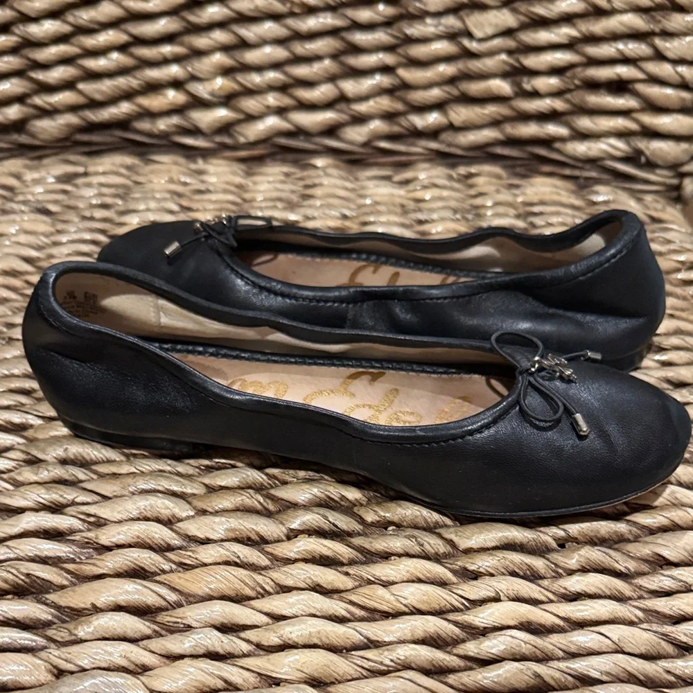Sam Edelman Black Leather Flats with Bow - Picture 5 of 6